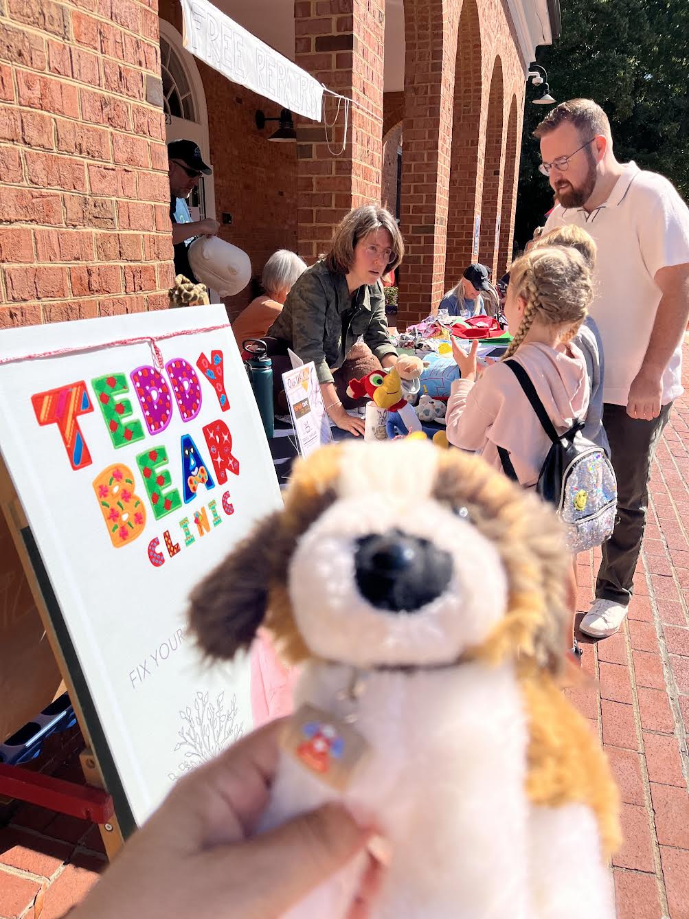 F.C. Bulletin: Foodie Trek II; New Mahjong Biz.; City to Laud 'Culture of Repair;' Paragon's G-Parents' Day